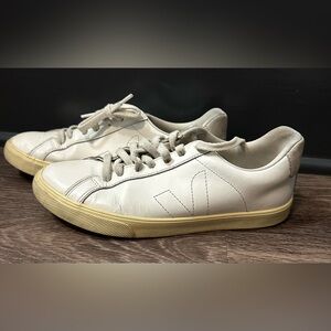 Veja Esplar white sneakers size 7